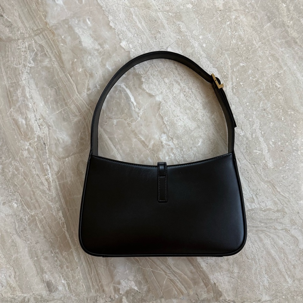 Saint Laurent Le 5 à 7 Smooth Leather Shoulder Bag Black Gold Hardware 2025 - Picture 4 of 15